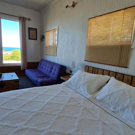 Hostal El Meson Punta Arenas Exterior photo