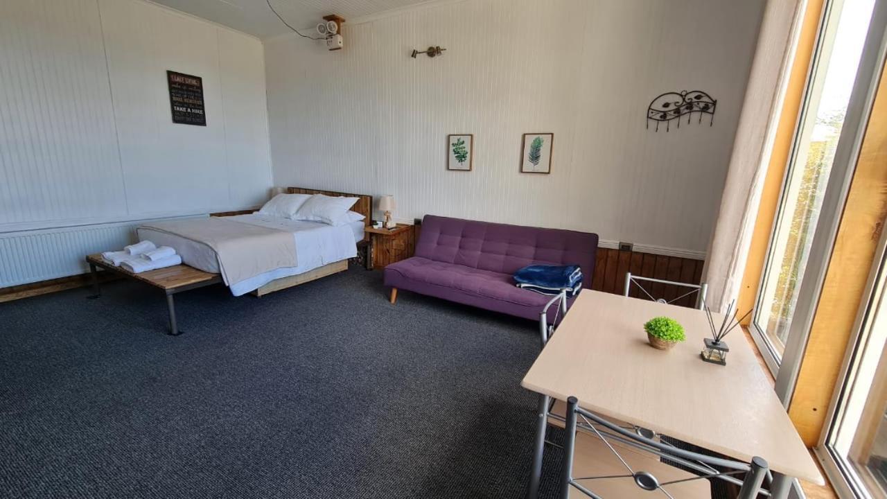 Hostal El Meson Punta Arenas Exterior photo